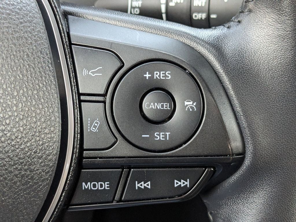 2023 Toyota RAV4 Hybrid SE