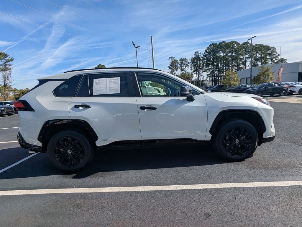 2023 Toyota RAV4 Hybrid SE