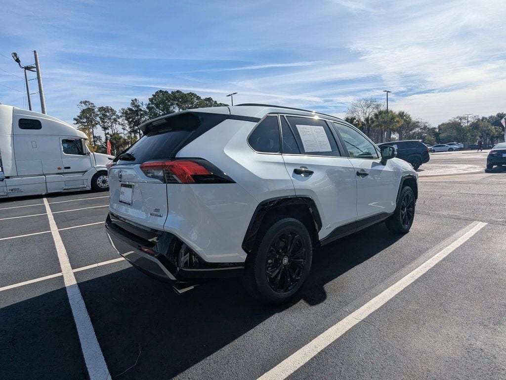 2023 Toyota RAV4 Hybrid SE