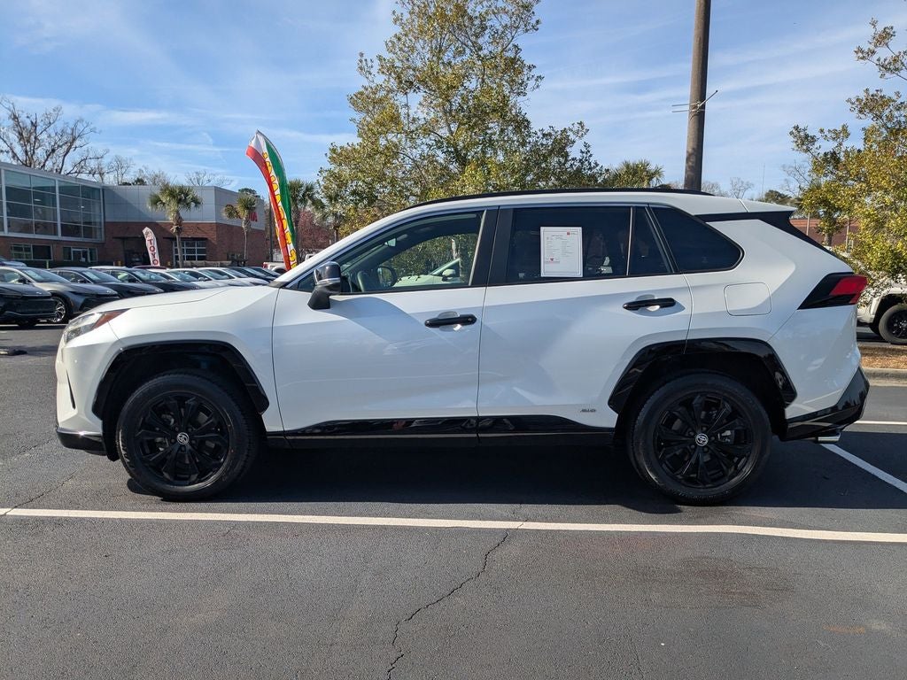 2023 Toyota RAV4 Hybrid SE