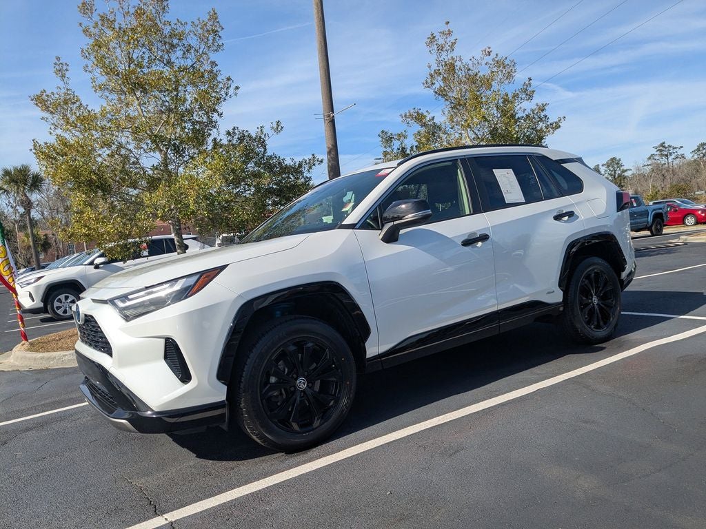 2023 Toyota RAV4 Hybrid SE