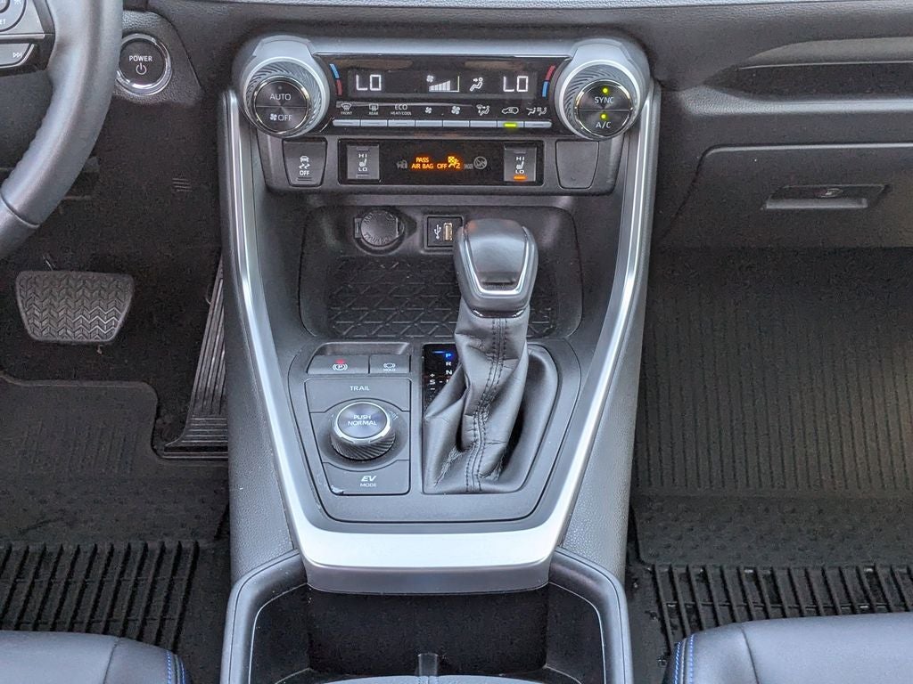 2025 Toyota RAV4 Hybrid XSE