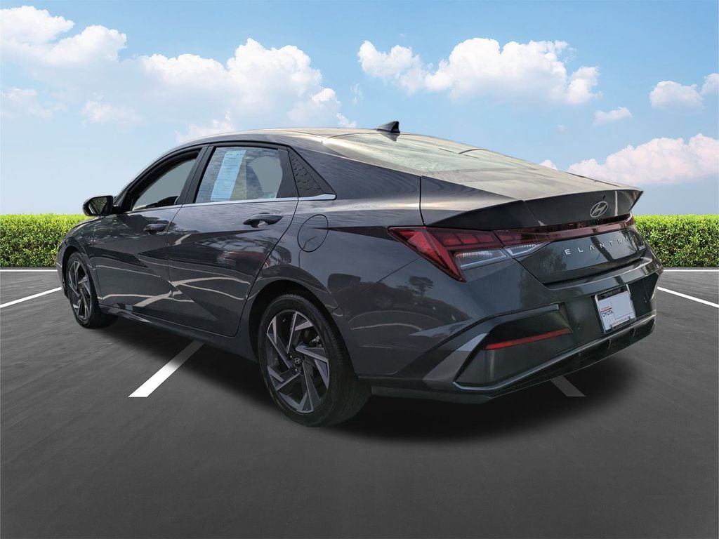 2024 Hyundai Elantra Limited
