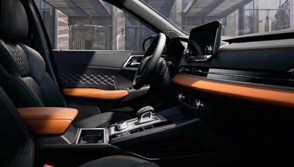 2023 Outlander Interior | Chatham Parkway Mitsubishi in Savannah GA